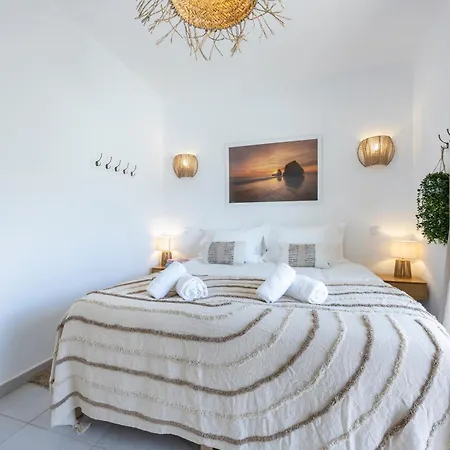 Casa *